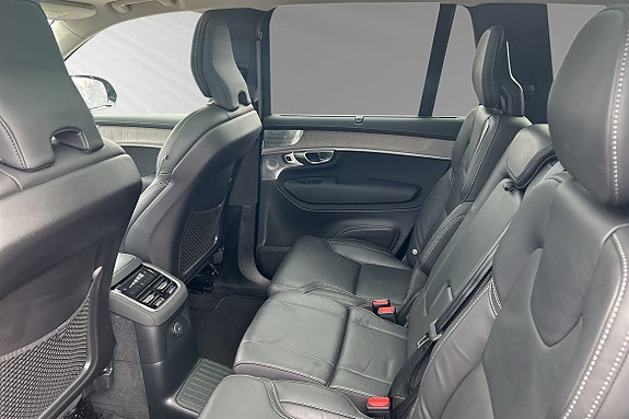 Volvo XC90 9 of 13