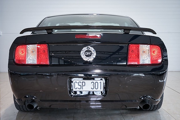 Ford Mustang 9 of 29