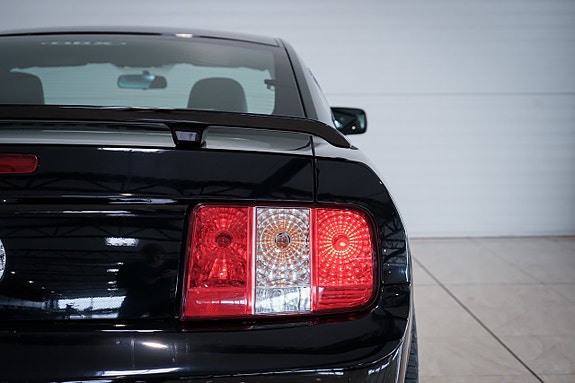 Ford Mustang 10 of 29
