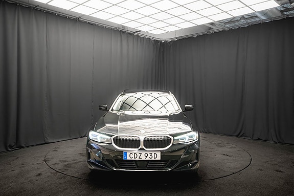 BMW 320d 3 of 23