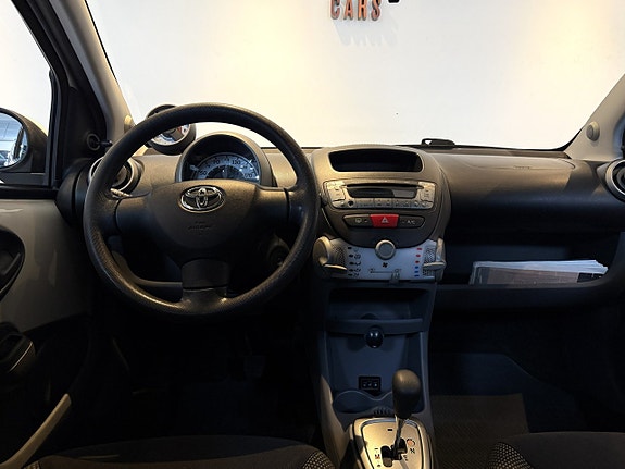 Toyota Aygo 12 of 15