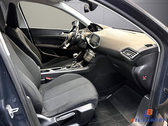 Peugeot 308 7 of 12