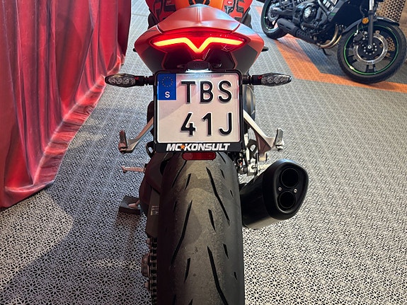 Triumph SPEED TRIPLE 1200 RS 7 of 18