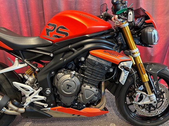 Triumph SPEED TRIPLE 1200 RS 5 of 18