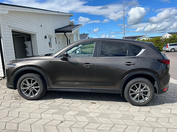 Mazda CX-5 2 of 5