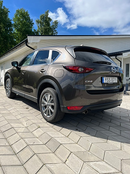 Mazda CX-5 3 of 5