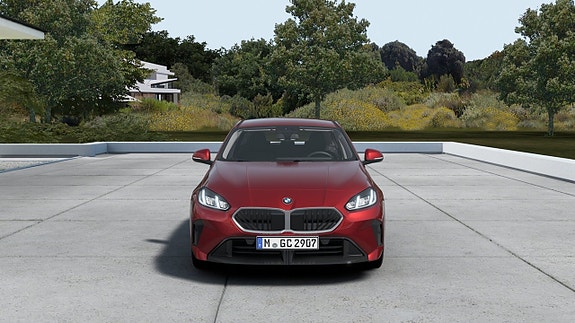BMW 120 3 of 13