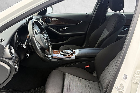 Mercedes-Benz C180 10 of 20