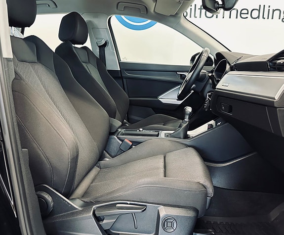 Audi Q3 9 of 12