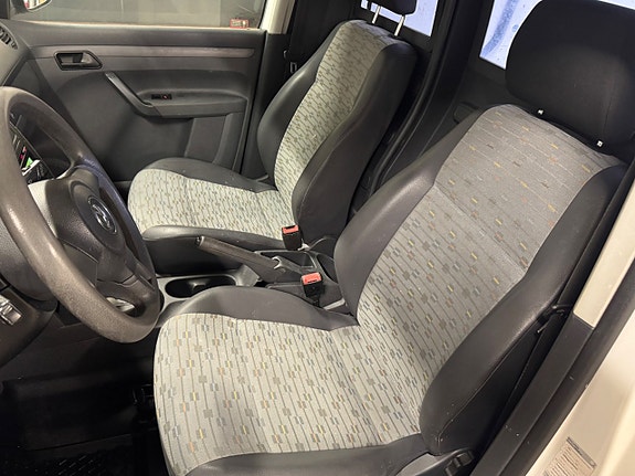 Volkswagen Caddy Maxi 8 of 12