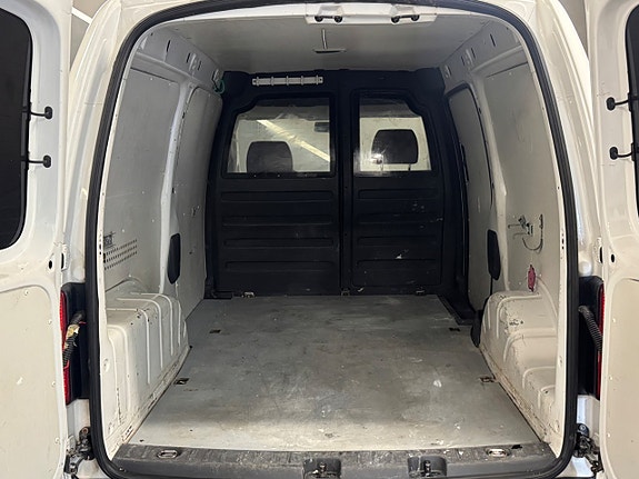 Volkswagen Caddy Maxi 10 of 12