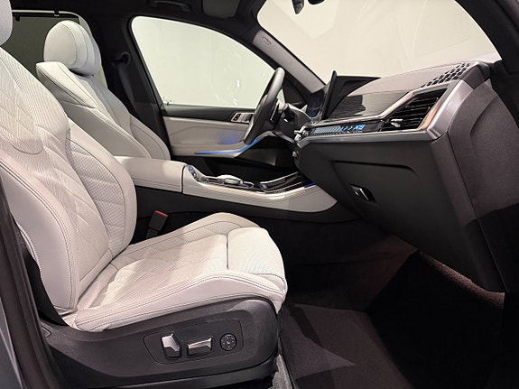 BMW X5 8 of 20