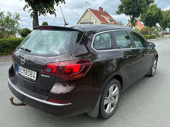 Opel Astra 4 of 5