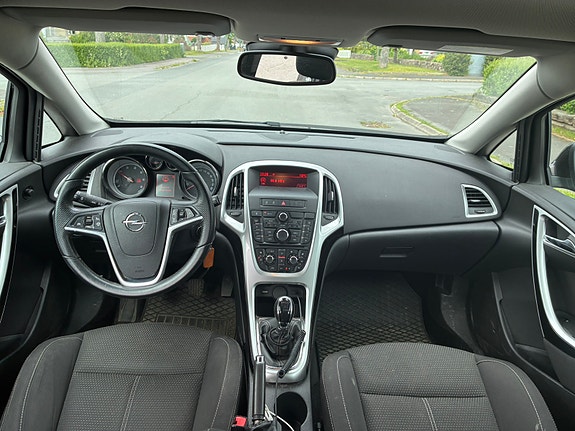 Opel Astra 5 of 5