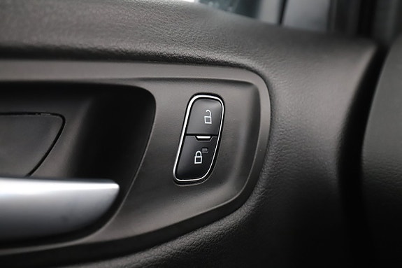 Ford Kuga 24 of 30