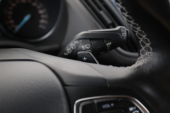 Ford Kuga 13 of 30