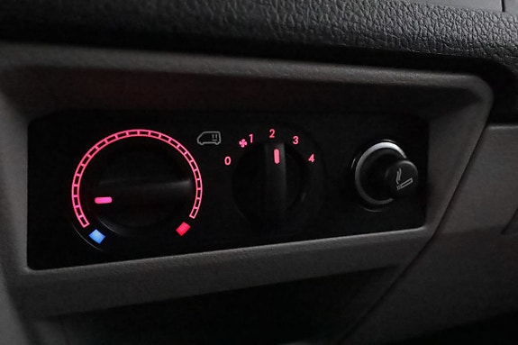 Volkswagen Transporter 30 of 30