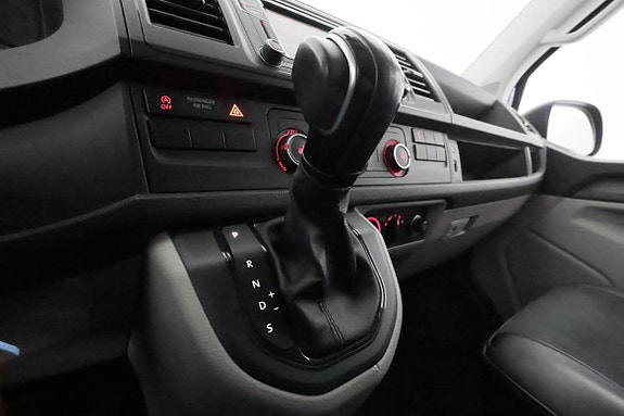 Volkswagen Transporter 24 of 30