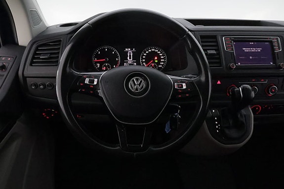 Volkswagen Transporter 17 of 30