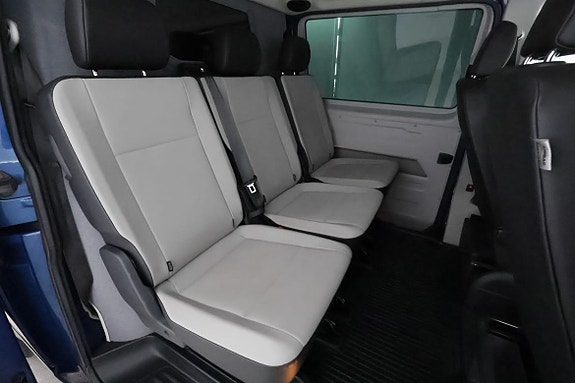 Volkswagen Transporter 23 of 30