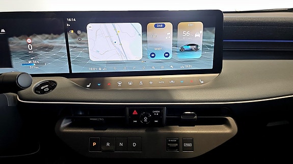 Nissan Leaf 13 of 17