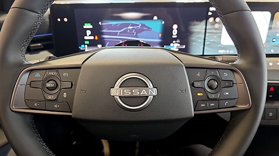 Nissan Leaf 17 of 17
