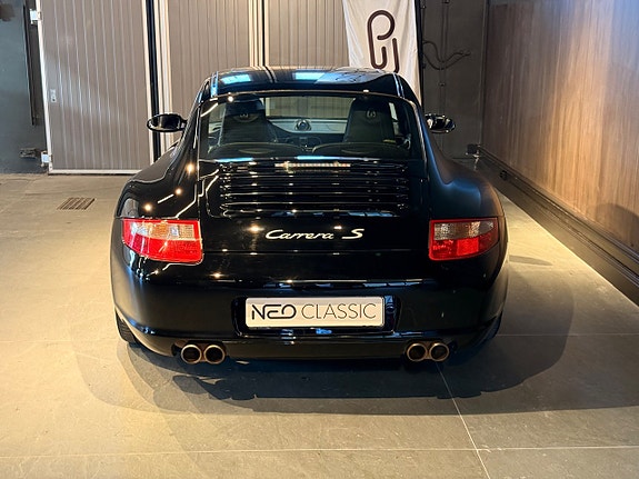 Porsche 911 Carrera S 6 of 25