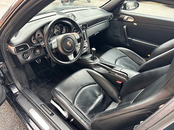 Porsche 911 Carrera S 9 of 25