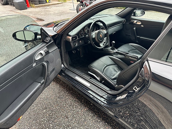 Porsche 911 Carrera S 21 of 25