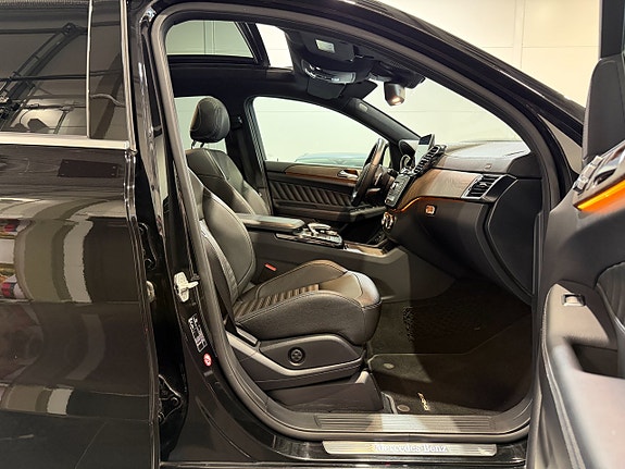 Mercedes-Benz GLE350 d 24 of 25