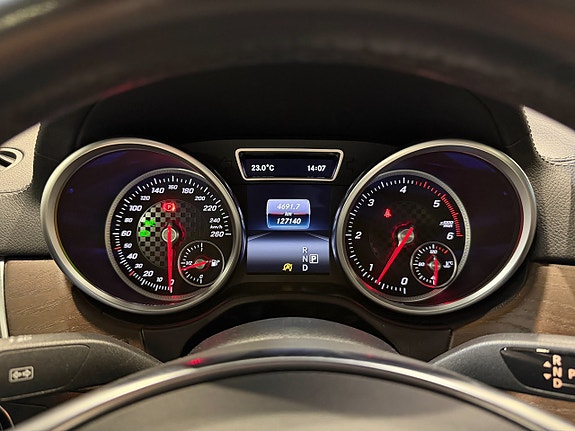 Mercedes-Benz GLE350 d 16 of 25