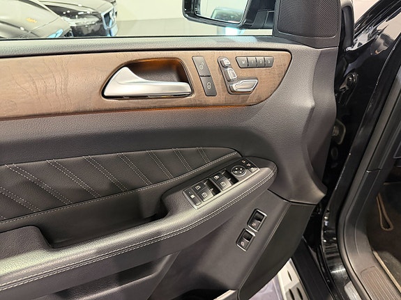 Mercedes-Benz GLE350 d 21 of 25