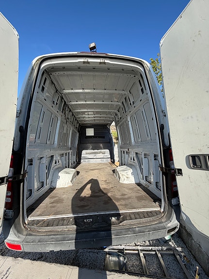 Mercedes-Benz Sprinter 516 11 of 12