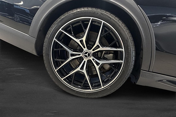 Mercedes-Benz E300 de 11 of 13