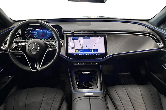 Mercedes-Benz E300 de 8 of 13
