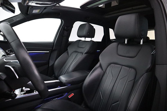 Audi e-tron 13 of 26