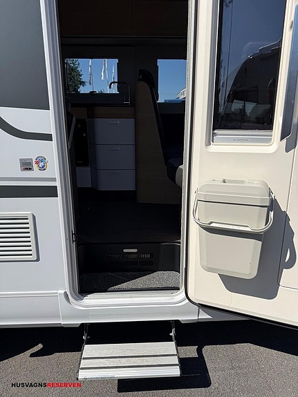 Adria Coral 670SLT AUTOMAT AC TOAN BAK 9 of 27