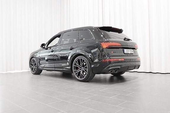Audi SQ7 3 of 5