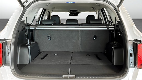 Kia Sorento 10 of 23