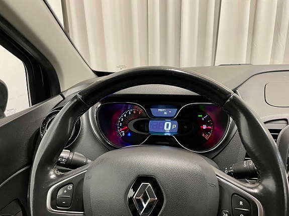 Renault Captur 12 of 23