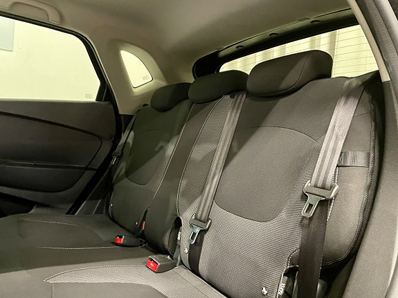 Renault Captur 20 of 23