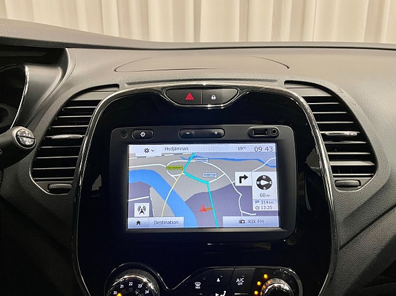 Renault Captur 14 of 23