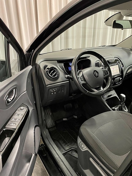 Renault Captur 7 of 23