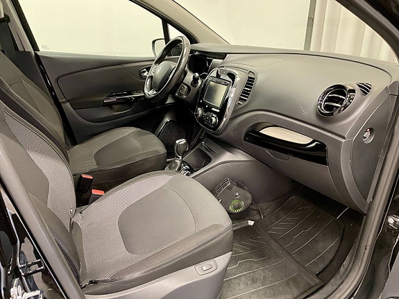 Renault Captur 16 of 23