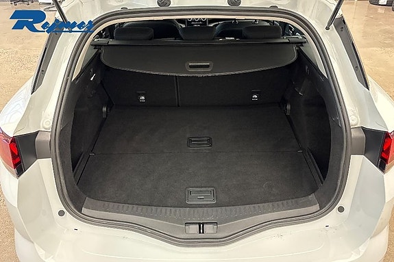Renault Megane IV 16 of 19