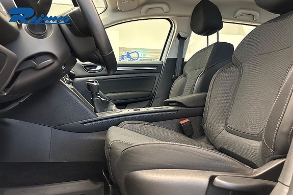 Renault Megane IV 7 of 19