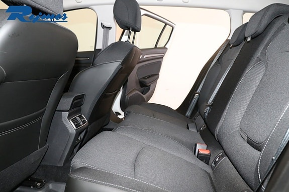 Renault Megane IV 9 of 12