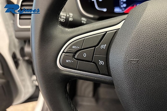 Renault Megane IV 13 of 19