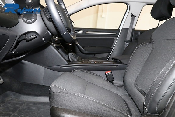 Renault Megane IV 7 of 12