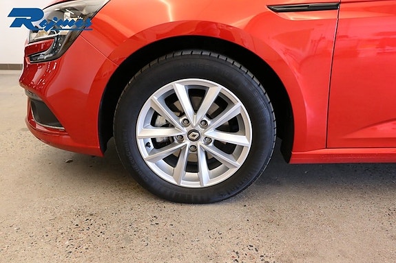 Renault Megane IV 5 of 5